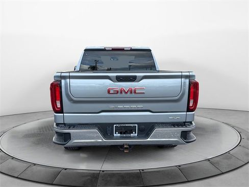 Used 2024 GMC Sierra 1500 SLT image 6