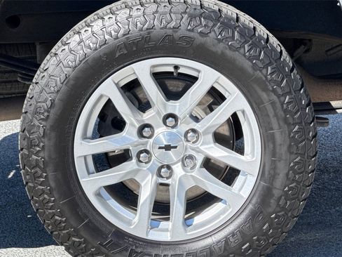 Used 2021 Chevrolet Silverado 1500 RST image 25