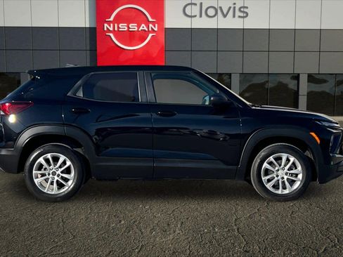 Used 2024 Chevrolet TrailBlazer LS w/ LS Convenience Package image 9