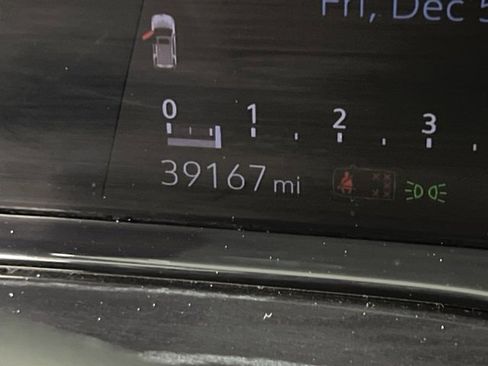 Used 2023 Cadillac Escalade Sport image 29