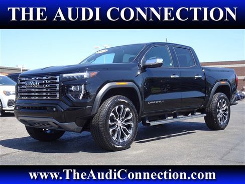 Used 2024 GMC Canyon Denali AWD/4WD image 1
