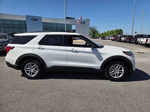 New 2026 Ford Explorer Active image 14