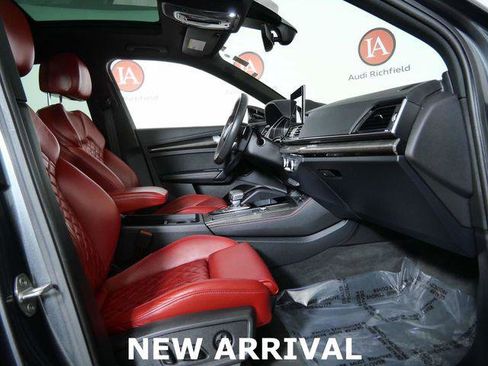 Used 2023 Audi SQ5 Premium Plus w/ Premium Plus Package AWD/4WD image 11