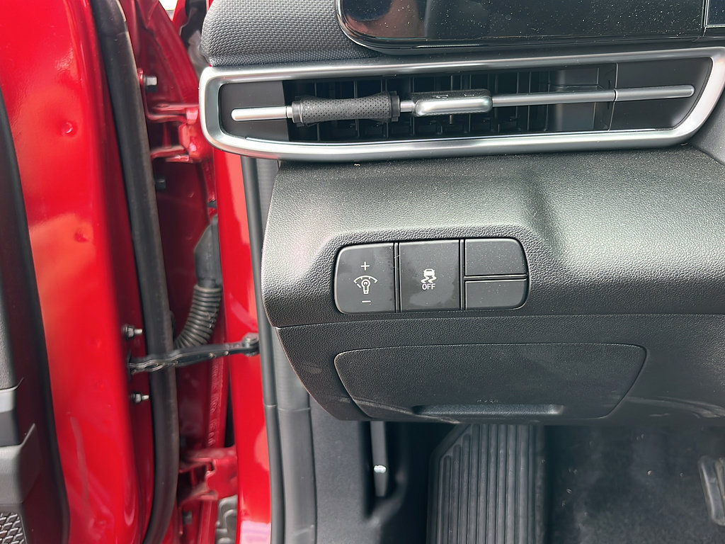 Certified 2024 Hyundai Elantra Limited FWD image 21