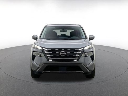 Used 2025 Nissan Rogue SV FWD image 2