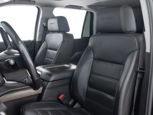 Used 2018 GMC Yukon Denali AWD/4WD image 24