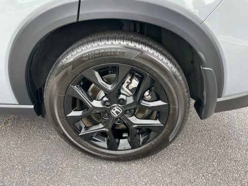 Certified 2025 Honda HR-V Sport image 42