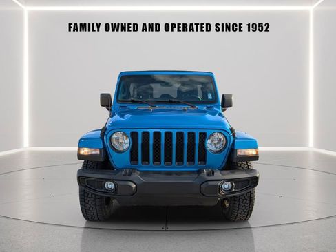 Used 2021 Jeep Wrangler Unlimited Sahara AWD/4WD image 6