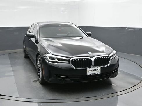 Used 2022 BMW 540i w/ Premium Package image 17