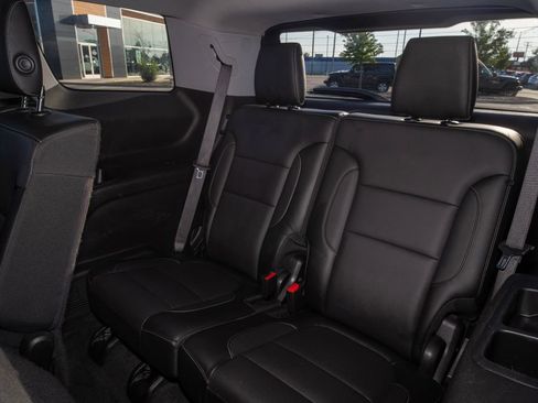 Used 2019 GMC Acadia SLT FWD image 16