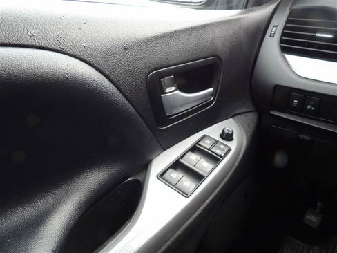 Used 2019 Toyota Sienna SE Premium FWD image 26