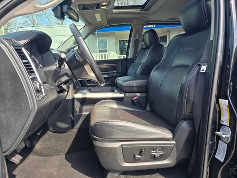 Used 2016 RAM 3500 Laramie image 19