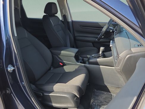 Used 2025 Honda CR-V EX image 17
