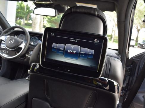 Used 2015 Mercedes-Benz S 63 AMG 4MATIC Sedan image 49