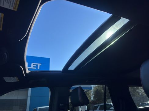 Used 2023 Ford Expedition Limited image 23