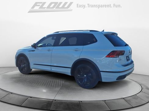 Used 2024 Volkswagen Tiguan SE R-Line image 5