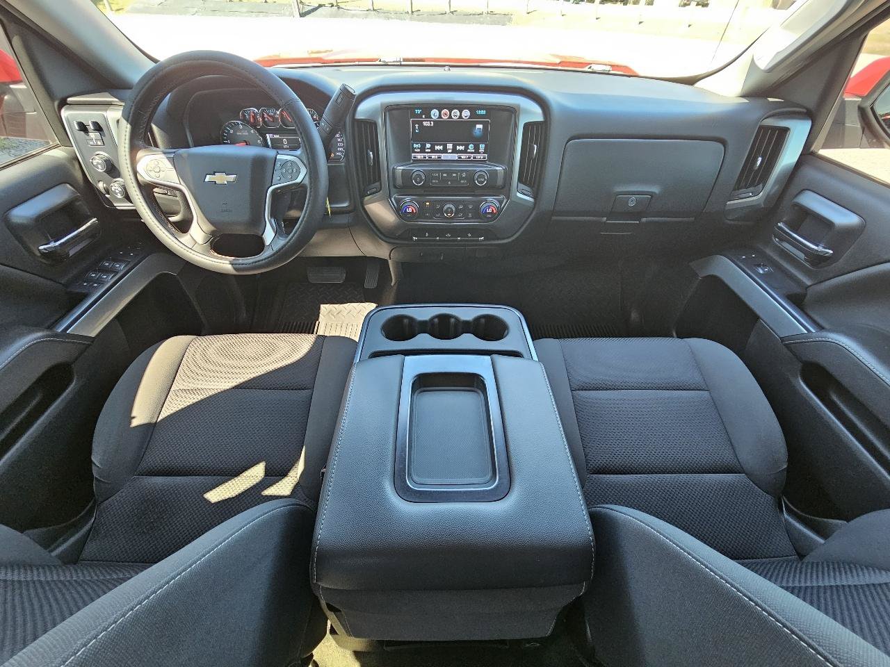 Used 2018 Chevrolet Silverado 1500 LT w/ Texas Edition AWD/4WD image 37