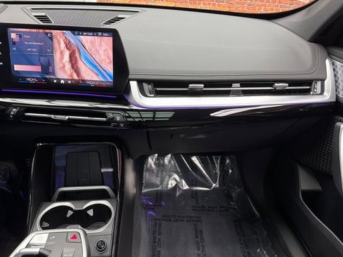 Certified 2025 BMW X1 xDrive28i image 17