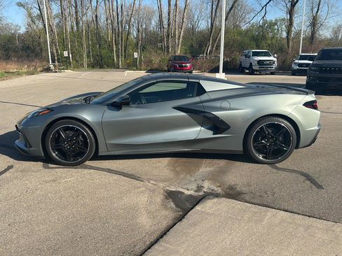Used 2024 Chevrolet Corvette Stingray Preferred Conv w/ Battery Protection Package image 2