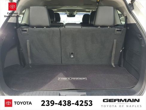 Certified 2020 Toyota Highlander XLE FWD image 24