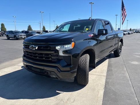 Certified 2025 Chevrolet Silverado 1500 RST AWD/4WD image 7