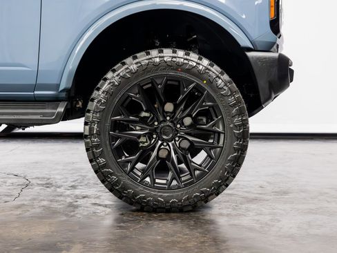 Used 2025 Ford Bronco Outer Banks AWD/4WD image 23