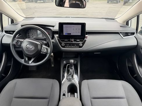 Used 2024 Toyota Corolla LE FWD image 17
