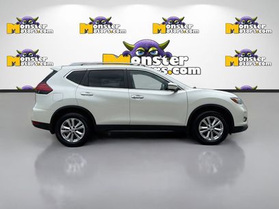 Used 2017 Nissan Rogue SV
