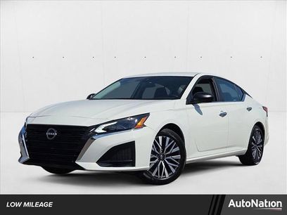 Used 2025 Nissan Altima 2.5 SV