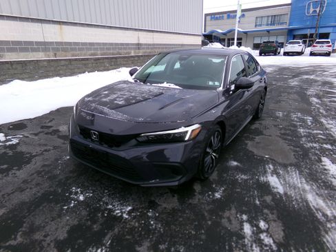 Certified 2024 Honda Civic EX-L image 1