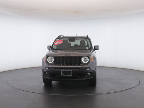 Used 2017 Jeep Renegade Altitude image 37