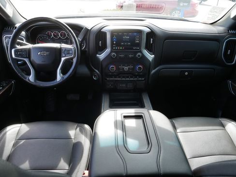 Used 2020 Chevrolet Silverado 1500 LT Trail Boss image 10