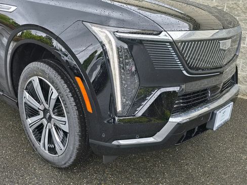 New 2025 Cadillac Escalade IQ Luxury 1 image 13