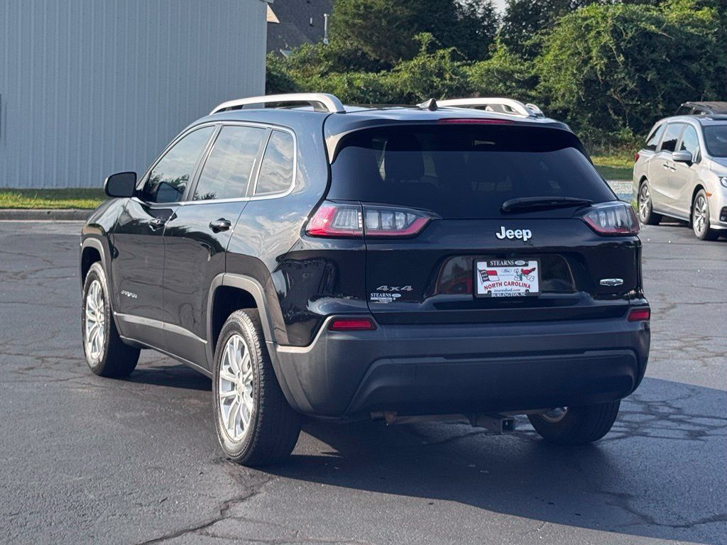 Used 2019 Jeep Cherokee Latitude w/ Popular Appearance Group AWD/4WD image 14