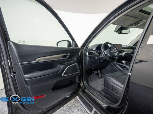 Used 2022 Kia Telluride SX w/ SX Prestige Package AWD/4WD image 9
