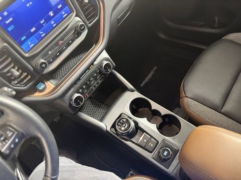 Used 2023 Ford Bronco Sport Outer Banks image 15