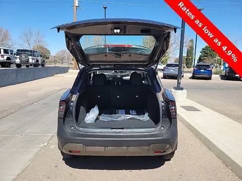 New 2025 Nissan Kicks S image 13