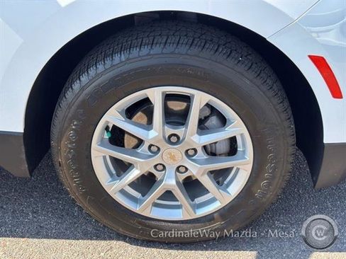 Used 2023 Chevrolet Equinox LT w/ Driver Convenience Package image 10