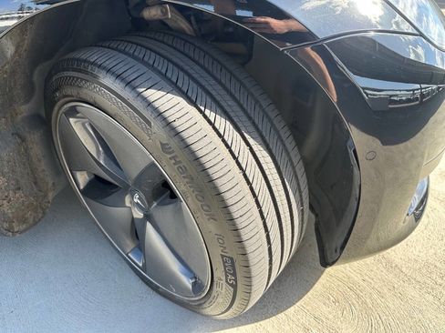 Used 2019 Tesla Model 3 Long Range AWD/4WD image 3