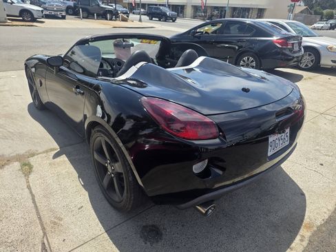 Used 2006 Pontiac Solstice Convertible w/ Premium Package RWD image 10