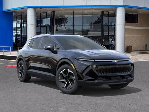 New 2026 Chevrolet Equinox EV LT image 7