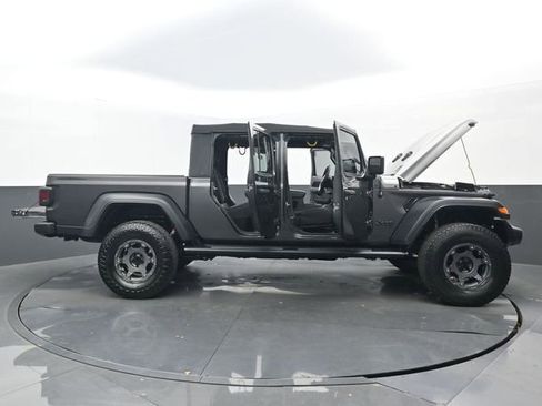 Used 2021 Jeep Gladiator Sport image 32