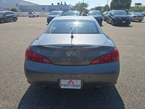 Used 2014 INFINITI Q60 Convertible w/ Premium Package RWD image 6