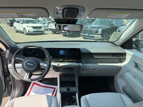 Used 2026 Hyundai Kona SEL Premium AWD/4WD image 7