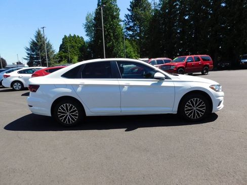 Used 2020 Volkswagen Jetta SE FWD image 20