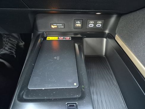 Used 2026 Toyota Camry LE FWD image 29