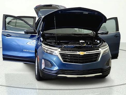 Used 2024 Chevrolet Equinox LT FWD image 8