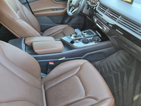 Used 2018 Audi Q7 3.0T Prestige image 16