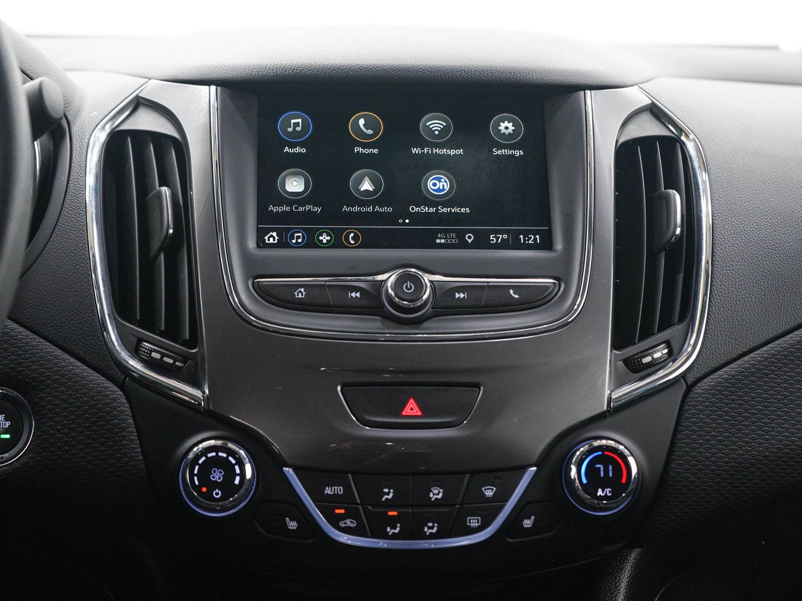 Used 2019 Chevrolet Cruze LT w/ Convenience Package FWD image 16