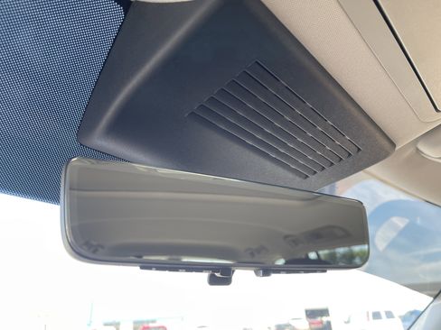 Used 2024 Nissan Armada Platinum w/ Captain's Chairs Package RWD image 37